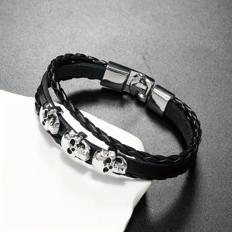 Bransoletka Męska z plecionej skóry z czaszkami „Ravager”
