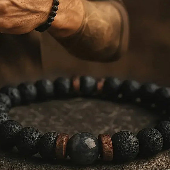 Bransoletka z lawy wulkanicznej z drewnianymi przekładkami „Obsidian Wood Balance”