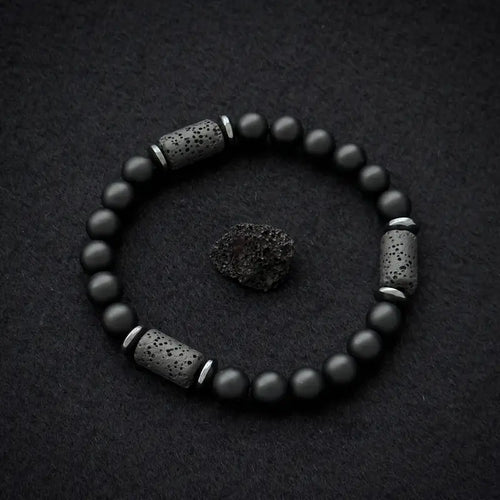 Bransoletka z lawy wulkanicznej oraz czarnych matowych koralików „Lava Core Minimal”