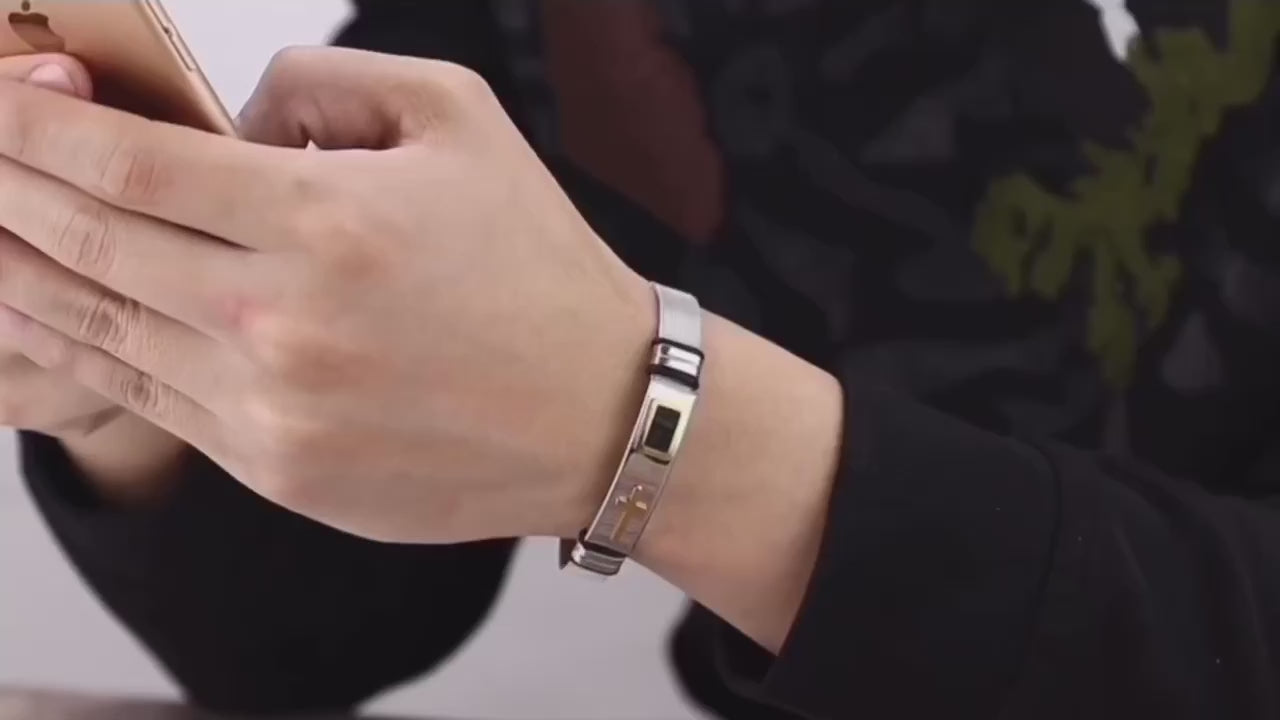 Bransoletka z metalu „SteelCross Mesh”