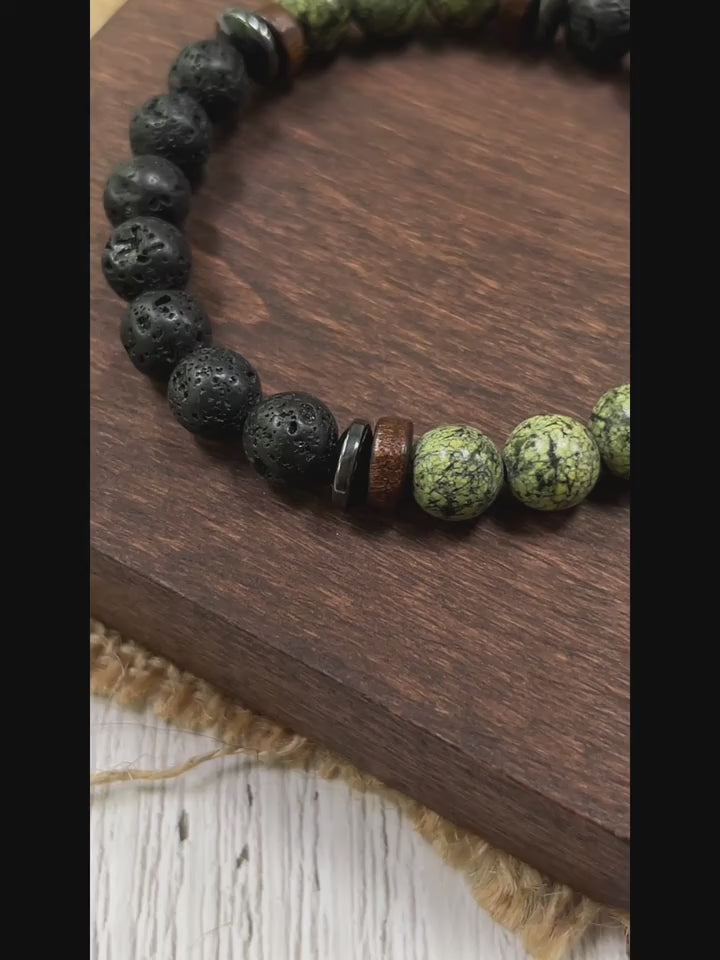 Bransoletka z lawy wulkanicznej oraz serpentynu „Lava Forest Balance”